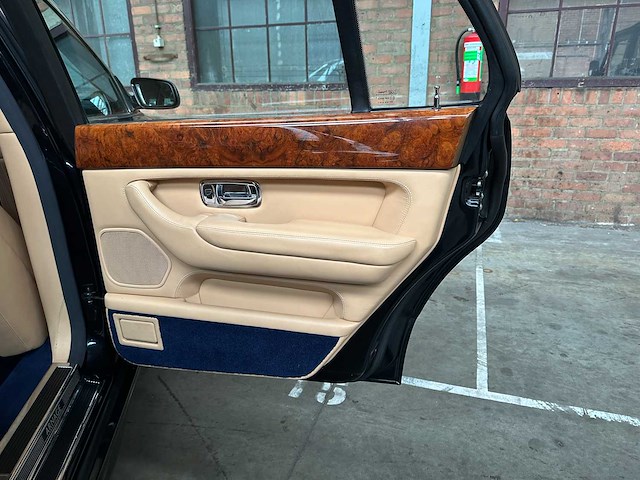 Bentley arnage 6.8 v8 red label 405pk 2001 (origineel-nl), 31-gn-kd - afbeelding 13 van  47