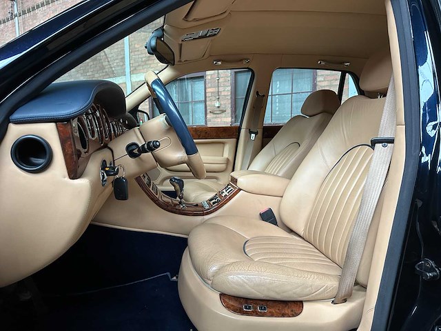 Bentley arnage 6.8 v8 red label 405pk 2001 (origineel-nl), 31-gn-kd - afbeelding 32 van  37