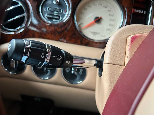 Bentley arnage r 6.75 v8 405pk 2003 youngtimer - afbeelding 27 van  35