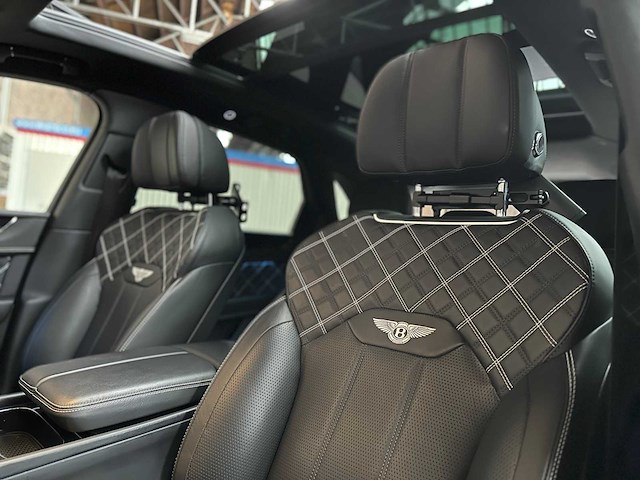 Bentley bentayga 4.0 v8 first-edition 550pk 2021 - afbeelding 62 van  104