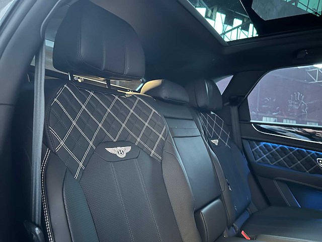 Bentley bentayga 4.0 v8 first-edition 550pk 2021 - afbeelding 87 van  104