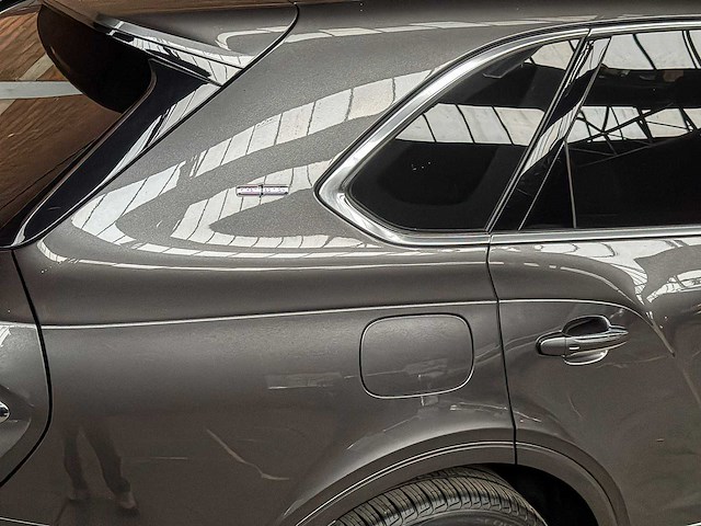 Bentley bentayga 4.0 v8 first-edition 550pk 2021 - afbeelding 13 van  104