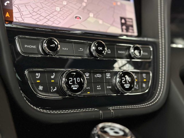 Bentley bentayga 4.0 v8 first-edition 550pk 2021 - afbeelding 37 van  104