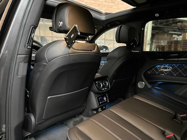 Bentley bentayga 4.0 v8 first-edition 550pk 2021 - afbeelding 68 van  104