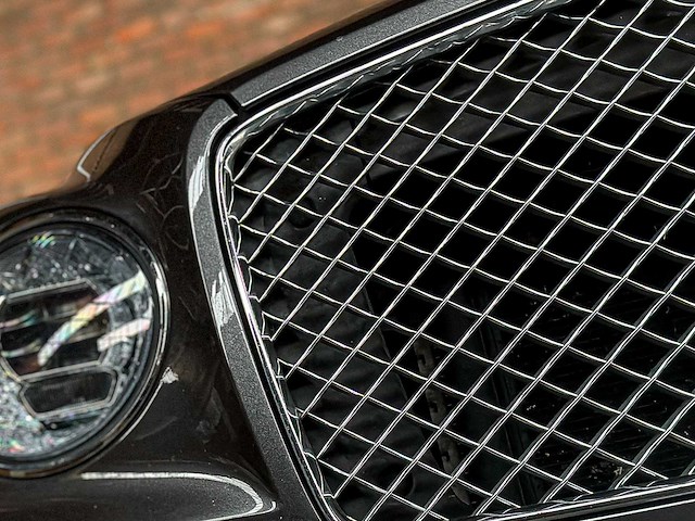 Bentley bentayga 4.0 v8 first-edition 550pk 2021 - afbeelding 94 van  104
