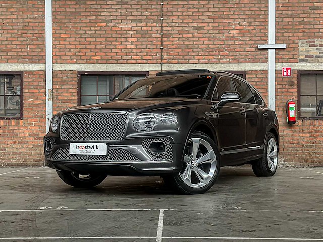 Bentley bentayga 4.0 v8 first-edition 550pk 2021 - afbeelding 1 van  104