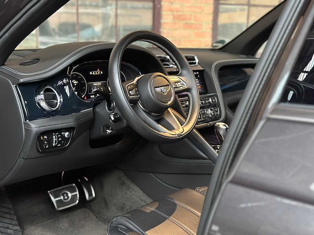 Bentley bentayga 4.0 v8 first-edition 550pk 2021 - afbeelding 25 van  104