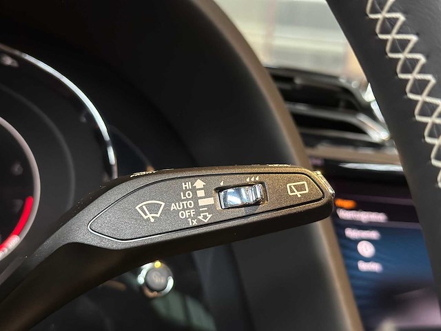 Bentley bentayga 4.0 v8 first-edition 550pk 2021 - afbeelding 31 van  104