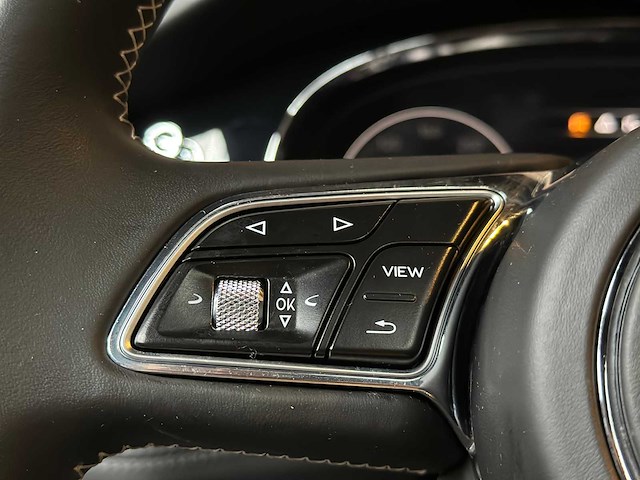 Bentley bentayga 4.0 v8 first-edition 550pk 2021 - afbeelding 32 van  104