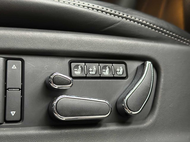 Bentley bentayga 4.0 v8 first-edition 550pk 2021 - afbeelding 58 van  104