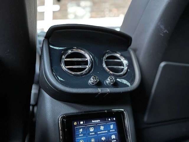 Bentley bentayga 4.0 v8 first-edition 550pk 2021 - afbeelding 75 van  104