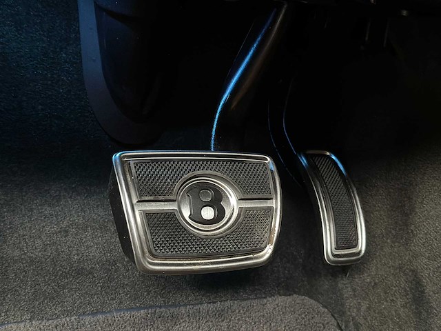 Bentley bentayga 4.0 v8 first-edition 550pk 2021 - afbeelding 48 van  104