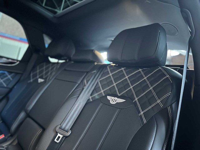 Bentley bentayga 4.0 v8 first-edition 550pk 2021 - afbeelding 71 van  104