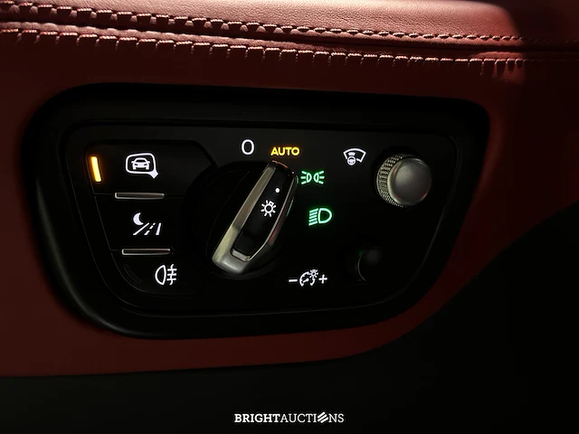 Bentley bentayga 4.0 v8 s 549pk 2022 (origineel-nl), p-719-vf - afbeelding 54 van  92