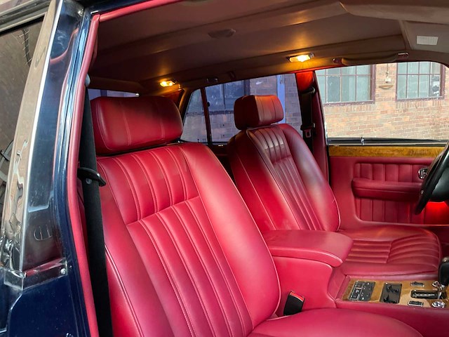 Bentley brooklands 6.75 v8 245pk 1996 -youngtimer- - afbeelding 28 van  37