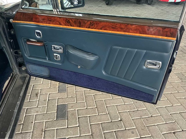 Bentley continental cornice 6.75 v8 128pk 1990 youngtimer 45.000km - afbeelding 38 van  44