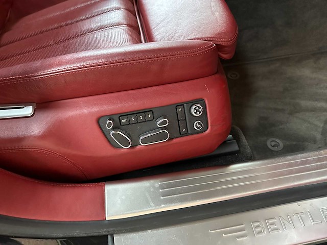 Bentley continental flying spur 6.0 w12 525pk 2006 - afbeelding 39 van  46