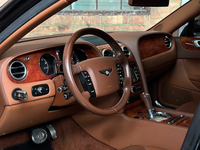 Bentley continental flying spur 6.0 w12 525pk 2010 youngtimer (81.000 km) - afbeelding 8 van  44
