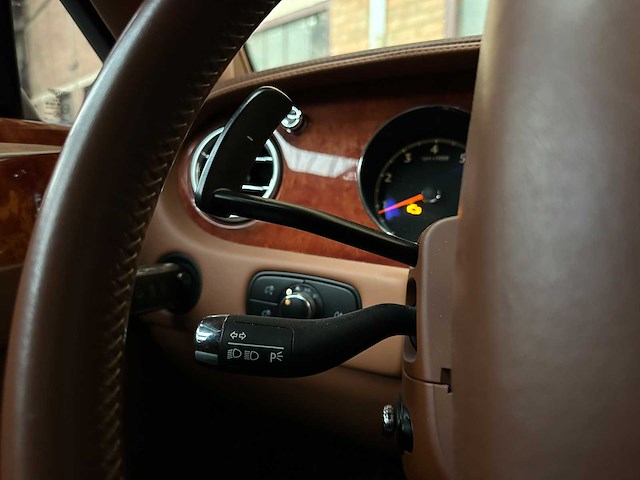 Bentley continental flying spur 6.0 w12 525pk 2010 youngtimer (81.000 km) - afbeelding 16 van  44