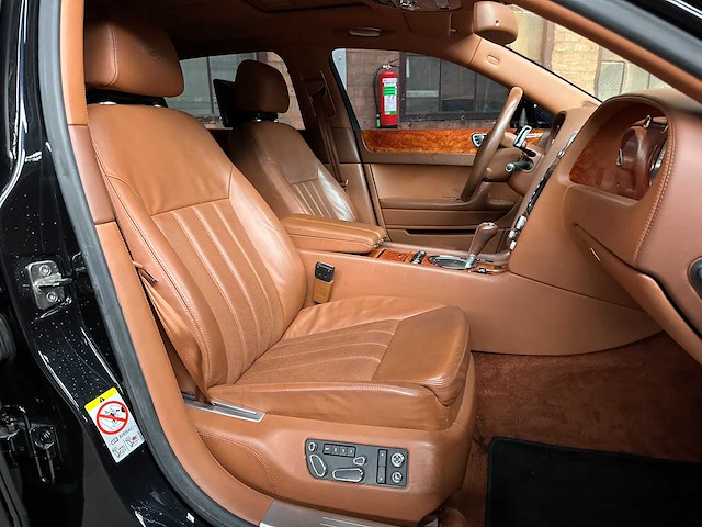 Bentley continental flying spur 6.0 w12 525pk 2010 youngtimer (81.000 km) - afbeelding 37 van  44