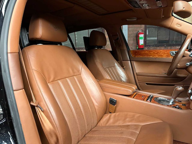 Bentley continental flying spur 6.0 w12 525pk 2010 youngtimer (81.000 km) - afbeelding 38 van  44