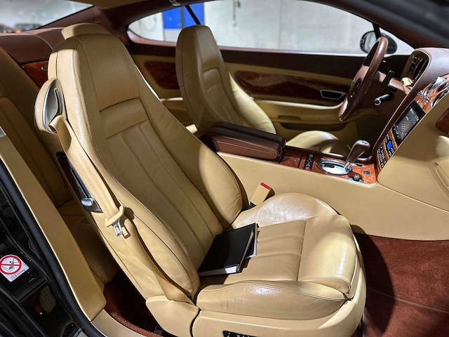Bentley continental gt 6.0 w12 560pk 2006, p-579-ks - afbeelding 20 van  26