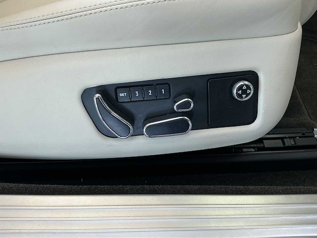 Bentley continental gtc | 4.0 v8 | 2013 | 507 pk - afbeelding 13 van  26
