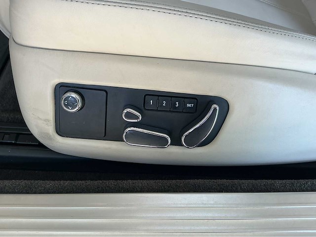 Bentley continental gtc | 4.0 v8 | 2013 | 507 pk - afbeelding 22 van  26