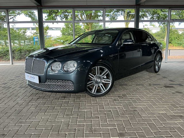 Bentley flying spur v8 | 4.0 v8 biturbo | 2017 | 507 pk | awd | luchtvering | 21 inch bentley velgen | 87.000 km | btw auto - afbeelding 1 van  38