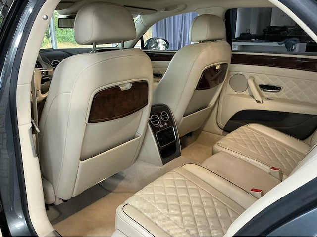 Bentley flying spur v8 | 4.0 v8 biturbo | 2017 | 507 pk | awd | luchtvering | 21 inch bentley velgen | 87.000 km | btw auto - afbeelding 16 van  38