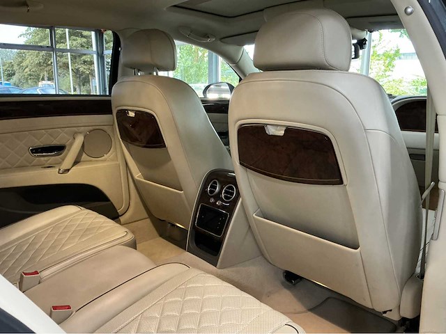 Bentley flying spur v8 | 4.0 v8 biturbo | 2017 | 507 pk | awd | luchtvering | 21 inch bentley velgen | 87.000 km | btw auto - afbeelding 18 van  38