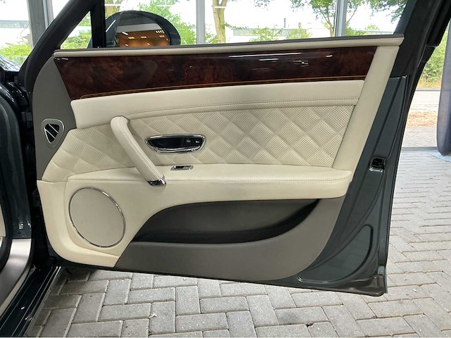 Bentley flying spur v8 | 4.0 v8 biturbo | 2017 | 507 pk | awd | luchtvering | 21 inch bentley velgen | 87.000 km | btw auto - afbeelding 20 van  38