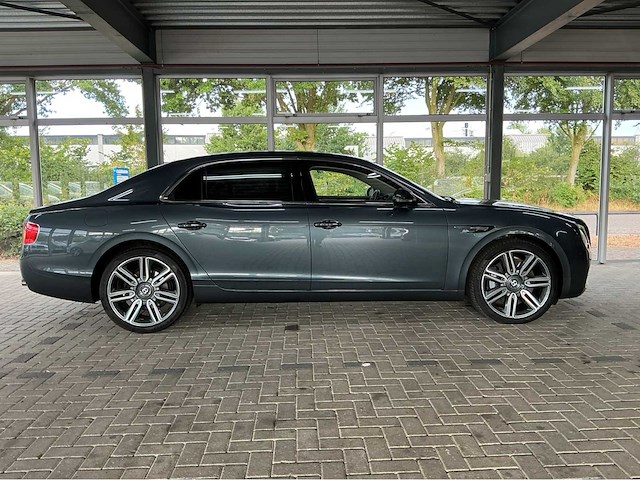 Bentley flying spur v8 | 4.0 v8 biturbo | 2017 | 507 pk | awd | luchtvering | 21 inch bentley velgen | 87.000 km | btw auto - afbeelding 33 van  38