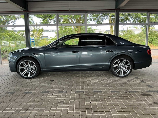 Bentley flying spur v8 | 4.0 v8 biturbo | 2017 | 507 pk | awd | luchtvering | 21 inch bentley velgen | 87.000 km | btw auto - afbeelding 2 van  30
