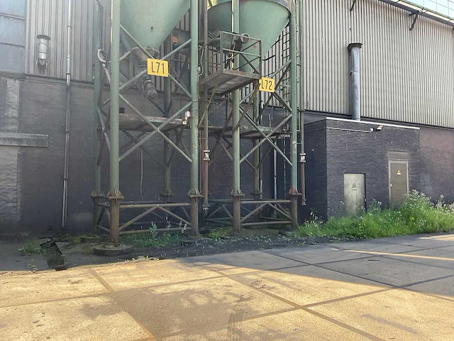 Bentonite en zilverzand - silo - afbeelding 5 van  8