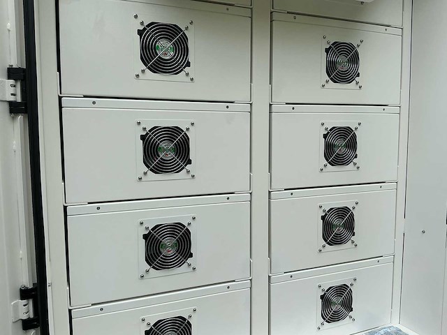Beny 2025 byhv-230sac 230kwh batterijopslag - afbeelding 8 van  21
