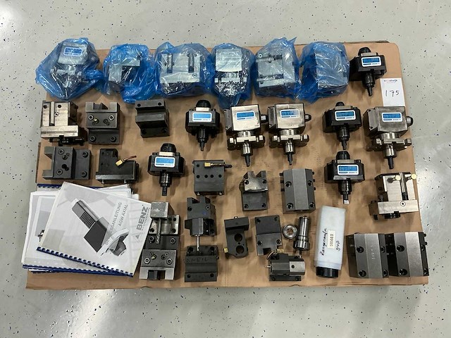 Benz bmt 40 aangedreven gereedschappen 10 stuks, 22 beitelhouders - afbeelding 1 van  7