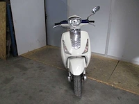 Benzhou yiying - snorscooter - capri 50 venice - scooter - afbeelding 5 van  11