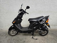 Benzhou yiying - snorscooter - light 50 - 4t 25km uitvoering d236zb - afbeelding 1 van  7