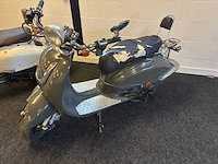 Benzhou yiying - snorscooter - sixties / retro - scooter - afbeelding 5 van  7