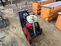 Benzine-aangedreven vloer/betonzaag - afbeelding 5 van  10