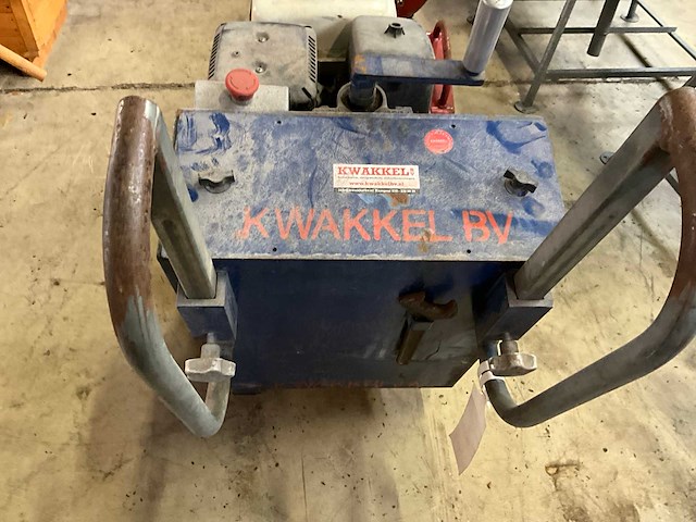 Benzine-aangedreven vloer/betonzaag - afbeelding 10 van  10