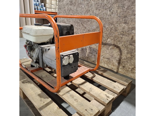 Benzine aggregaat 4.2 kva, honda - afbeelding 5 van  10