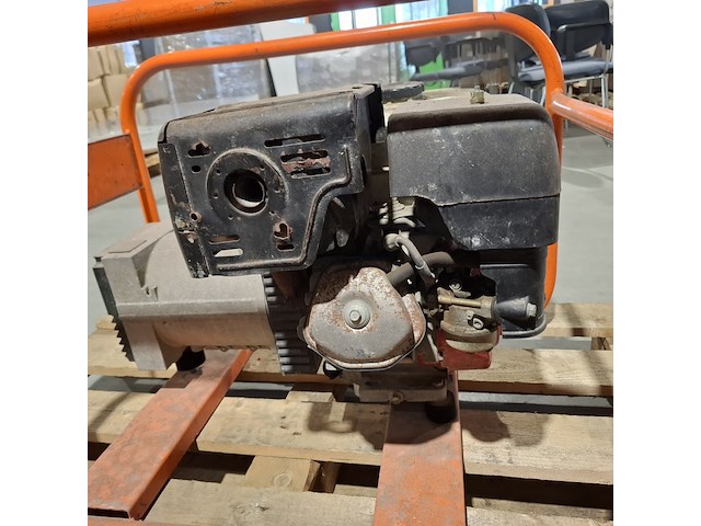 Benzine aggregaat 4.2 kva, honda - afbeelding 9 van  10