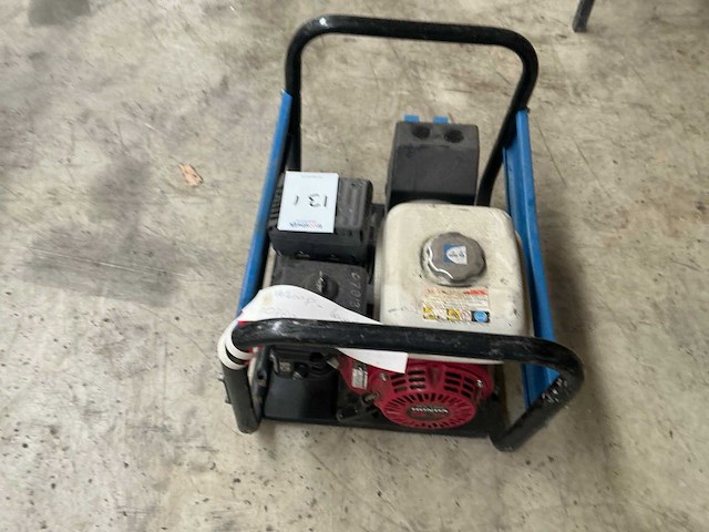 Benzine aggregaat - afbeelding 2 van  9