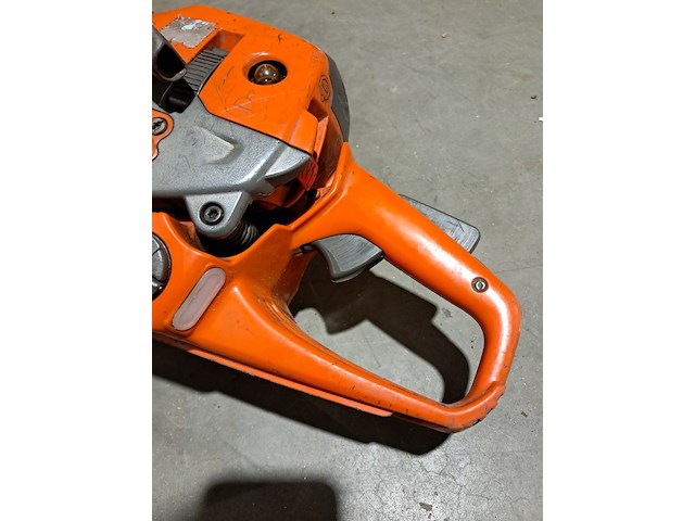 Benzine bosmaaier & accu kettingzaag, stihl & husqvarna - afbeelding 8 van  18