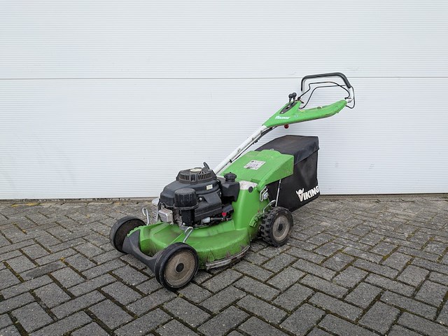 Benzine grasmaaier, viking, mb 756 yc, 2015 - afbeelding 1 van  13