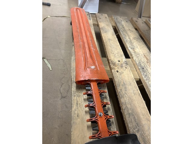 Benzine heggenschaar stihl, hs 81 t - afbeelding 3 van  8