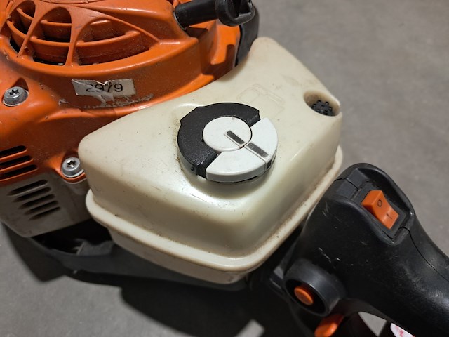 Benzine heggenschaar, stihl - afbeelding 5 van  8