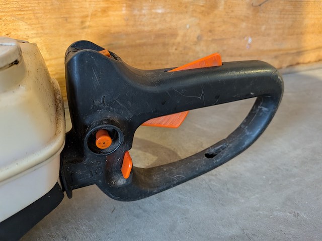 Benzine hoogsnoeier, bladblazer & heggenschaar, stihl - afbeelding 13 van  23